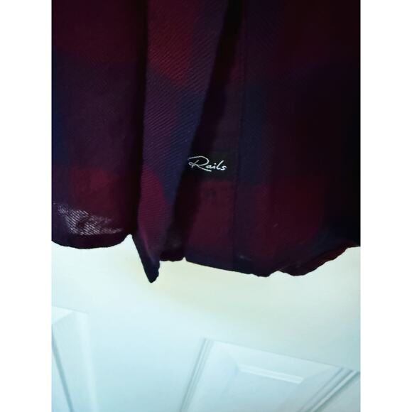 RAILS Plaid Button Down Flannel Top Small Red Blue Classic Cabincore Holiday - Picture 7 of 8